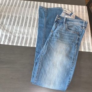 Women’s hollister jeans